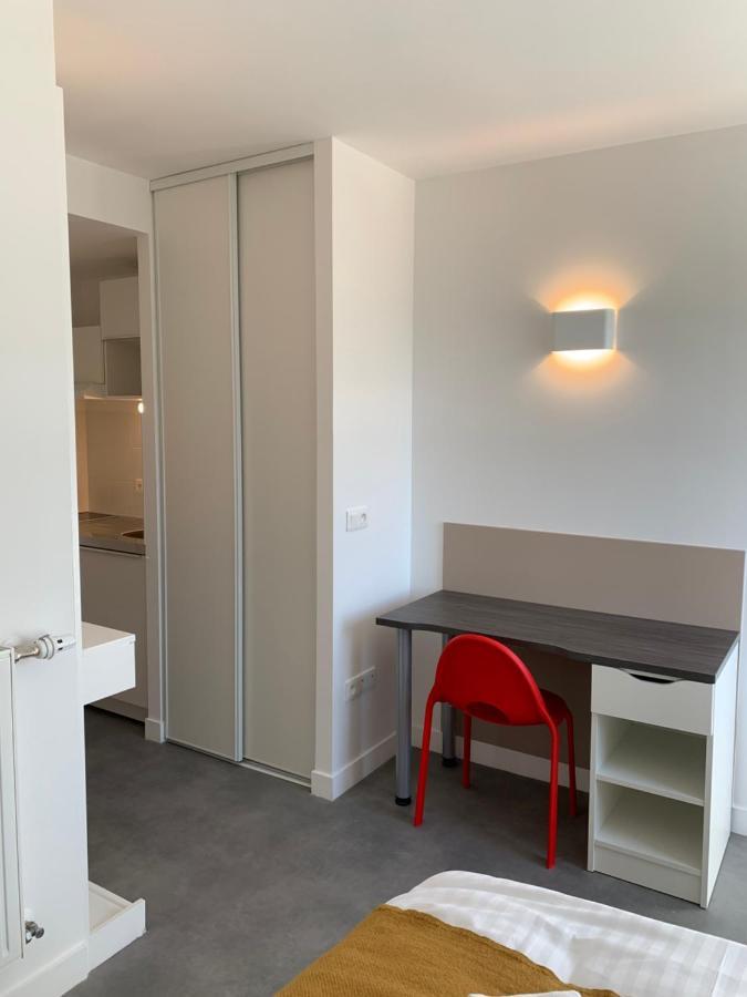 Moov'Appart Hotel Clichy Exterior foto