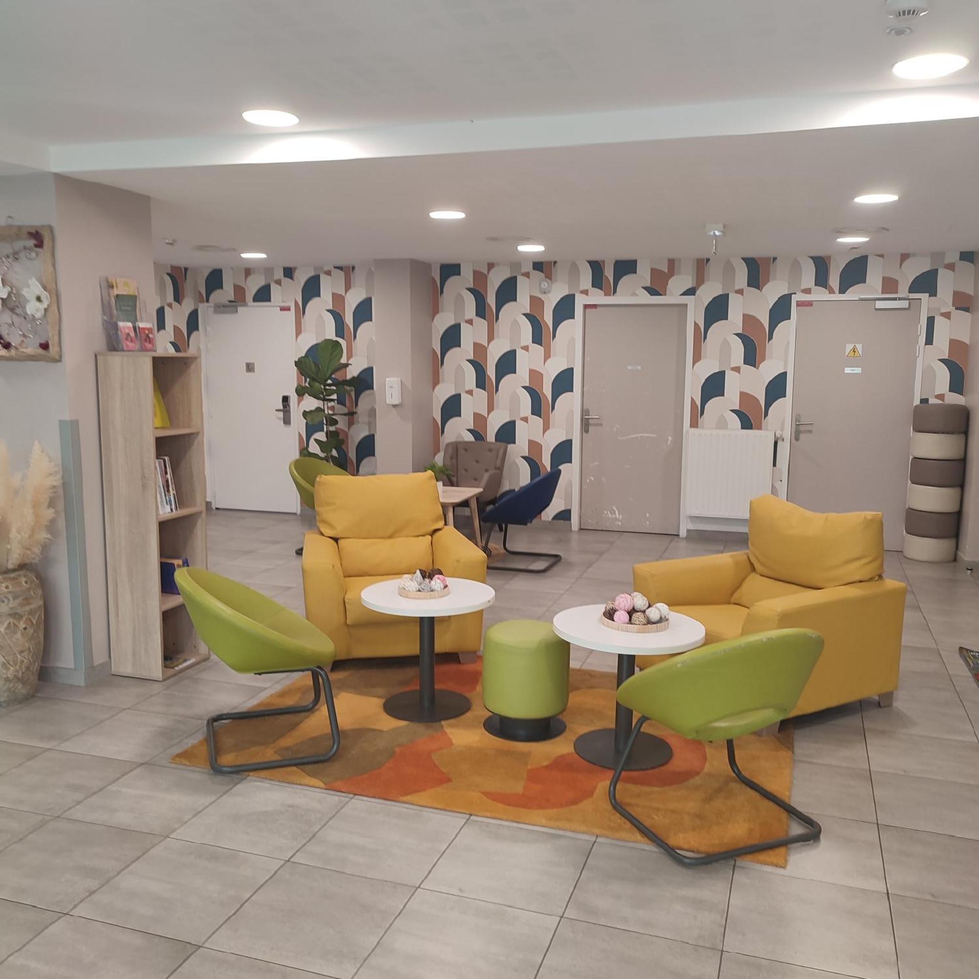 Moov'Appart Hotel Clichy Exterior foto
